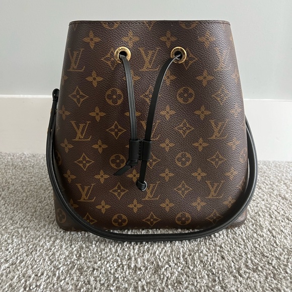Louis Vuitton Monogram Neonoe MM Black - Picture 6 of 10